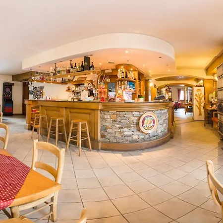Ξενοδοχείο Ristorante Miralago Campo